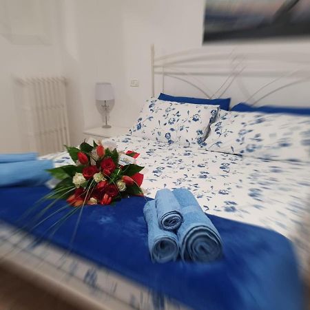 Bed and Breakfast Mare D'Amare Сан-Бенедетто-дель-Тронто Екстер'єр фото