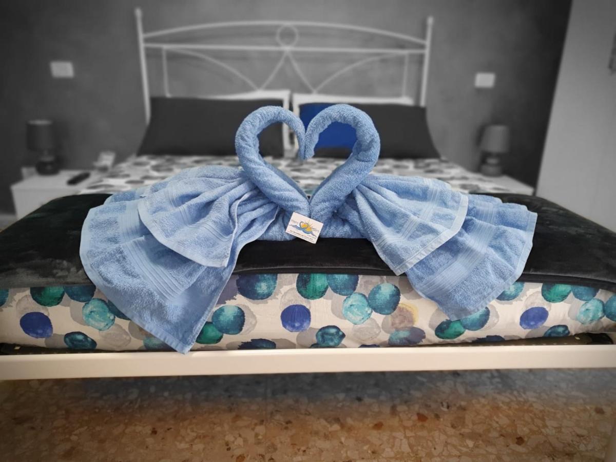 Bed and Breakfast Mare D'Amare Сан-Бенедетто-дель-Тронто Екстер'єр фото