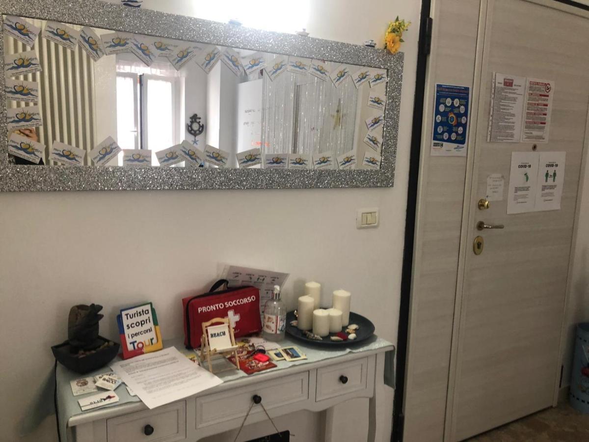 Bed and Breakfast Mare D'Amare Сан-Бенедетто-дель-Тронто Екстер'єр фото