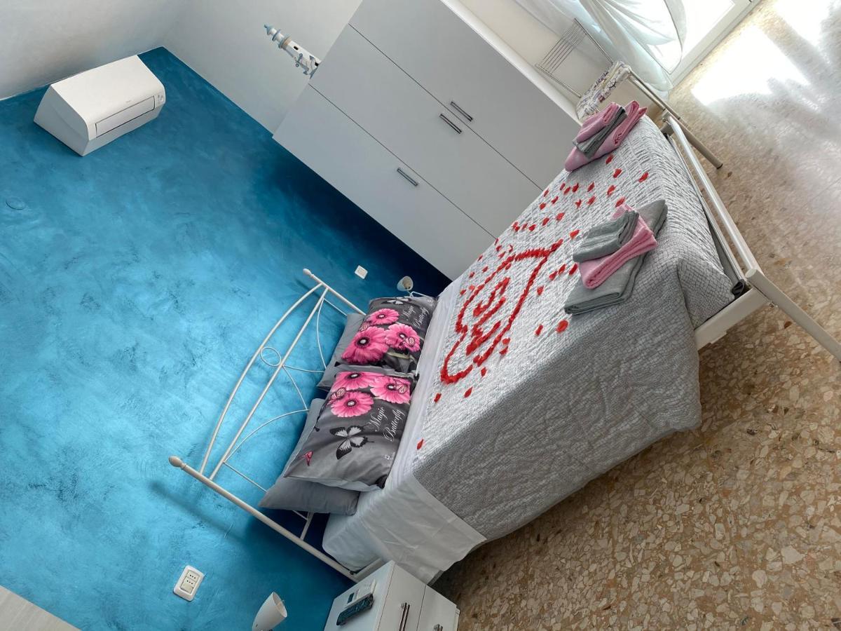 Bed and Breakfast Mare D'Amare Сан-Бенедетто-дель-Тронто Екстер'єр фото