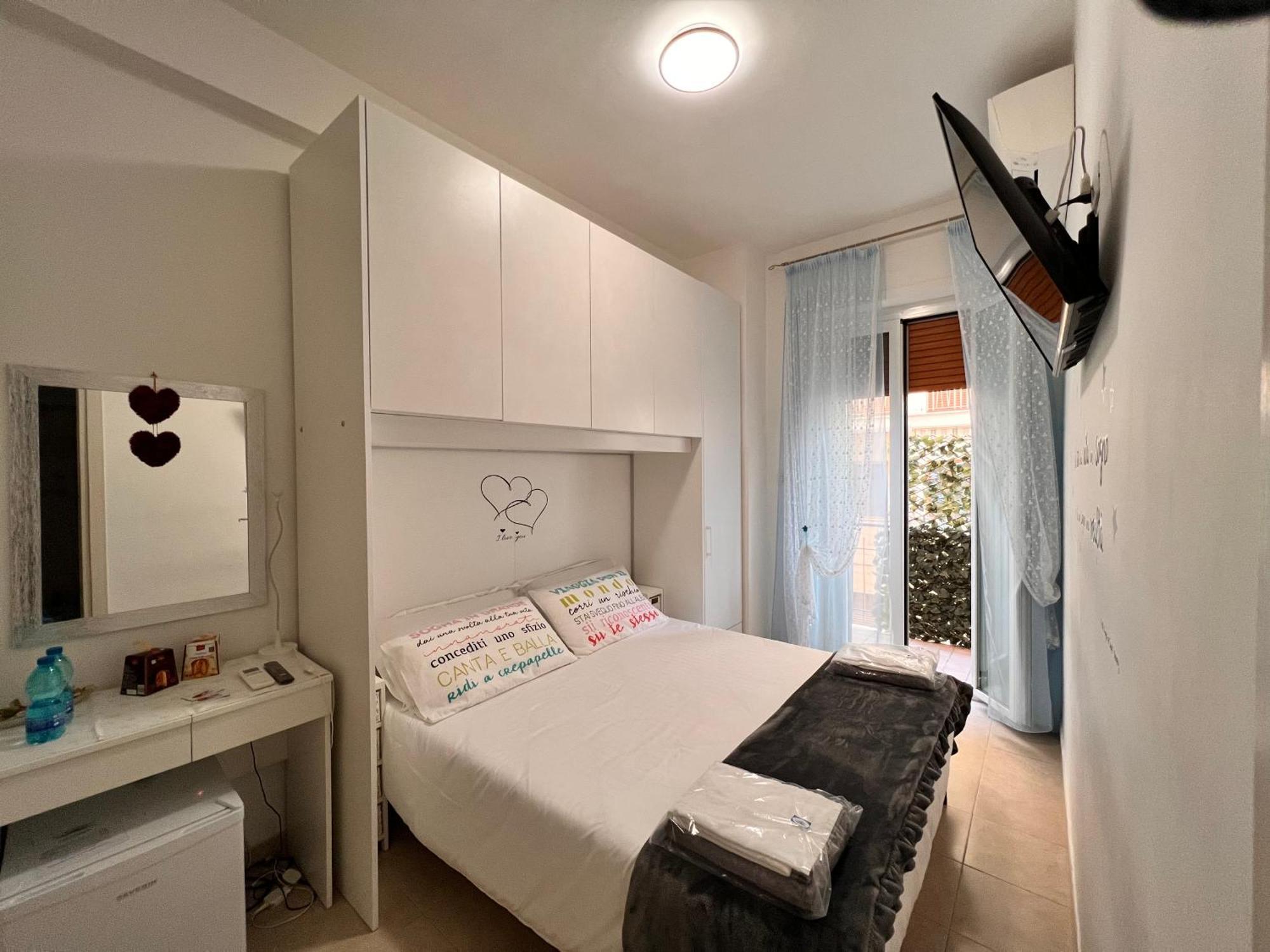 Bed and Breakfast Mare D'Amare Сан-Бенедетто-дель-Тронто Екстер'єр фото