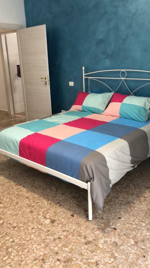 Bed and Breakfast Mare D'Amare Сан-Бенедетто-дель-Тронто Екстер'єр фото