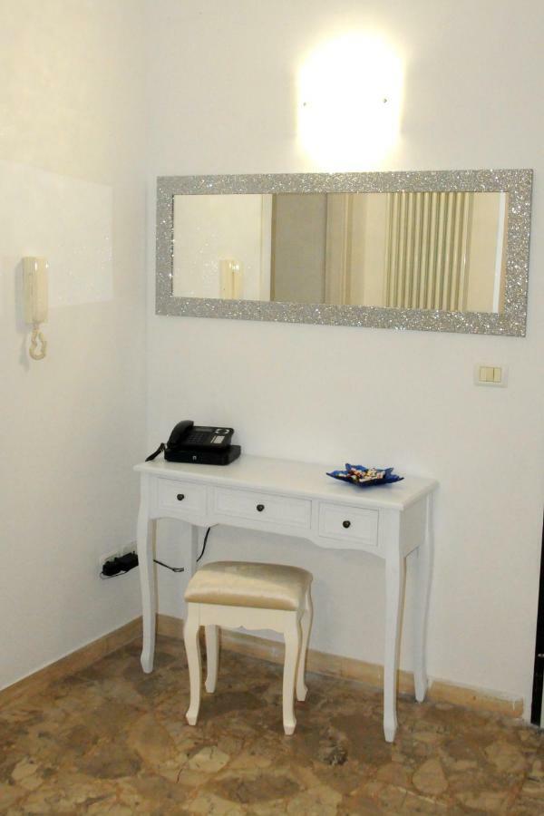 Bed and Breakfast Mare D'Amare Сан-Бенедетто-дель-Тронто Екстер'єр фото