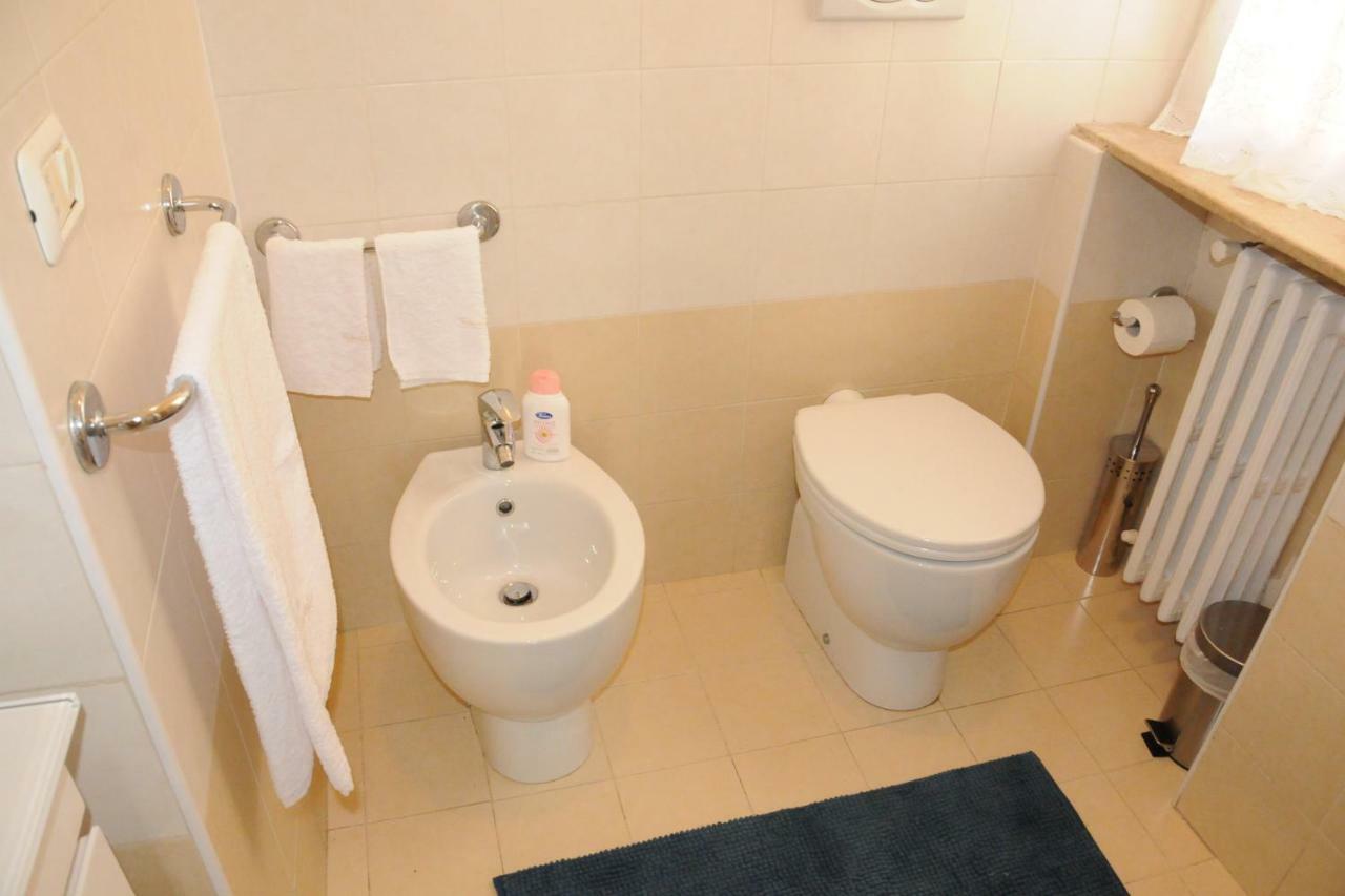 Bed and Breakfast Mare D'Amare Сан-Бенедетто-дель-Тронто Екстер'єр фото